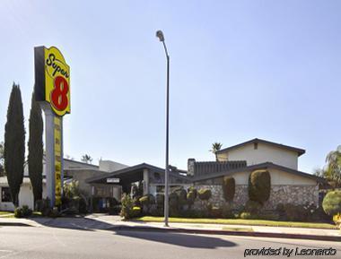 Super 8 By Wyndham Canoga Park Hotel Los Angeles